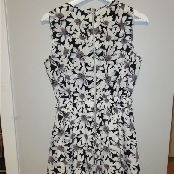 My Beloved Dress Daisy Sleeveless Floral Black White Zipper Back Swing Mini Tank - Picture 7 of 10